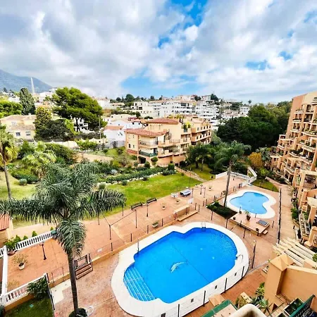 Spacious 2br Terrace Pool & Train Fuengirola